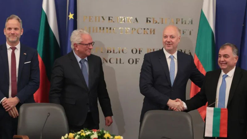 Германски посланик: Първият завод на „Райнметал“ ще бъде открит още тази година