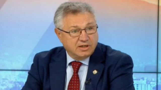 Шаламанов: До момента са изведени около 2600 човека от над 11 страни, където има риск от ракети