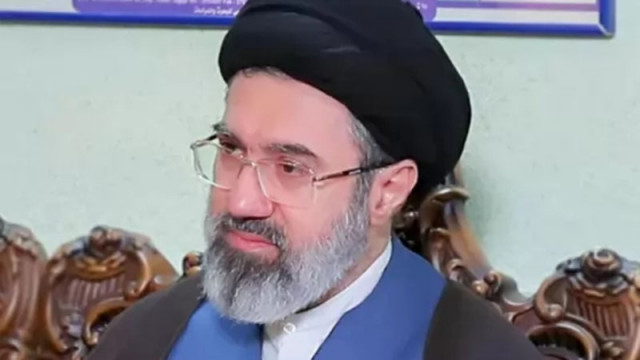Новият аятолах Моджтаба Хаменей е пострадал по време на ударите срещу Иран