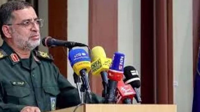 Иран: Всяка страна, която изгони посланиците на САЩ и Израел, може да минава през Ормузкия проток