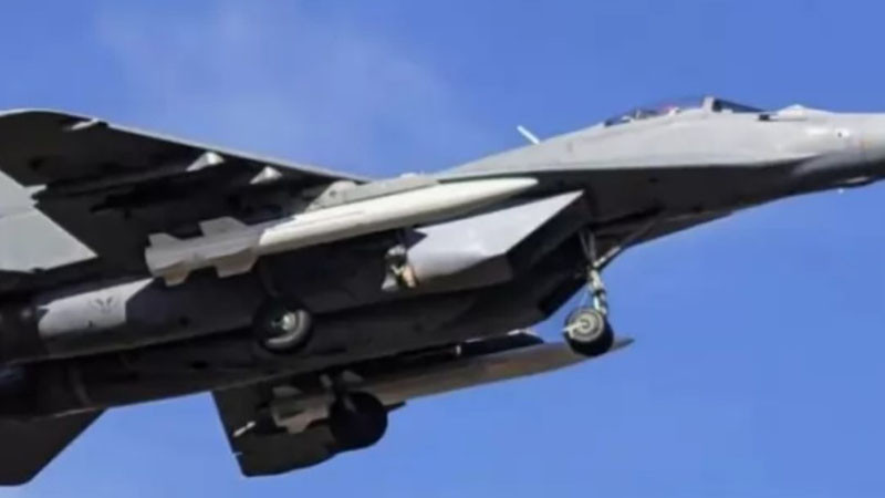 Първите хиперзвукови балистични ракети в Европа: Сръбските МиГ-29 получиха китайско въоръжение