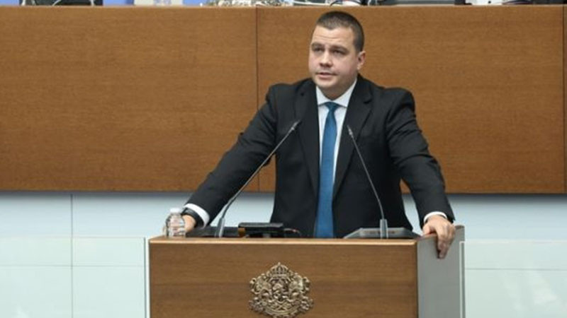 Балабанов: Министърът, който ще организира изборите, е свързан със спонсорите на сектата "Петрохан"