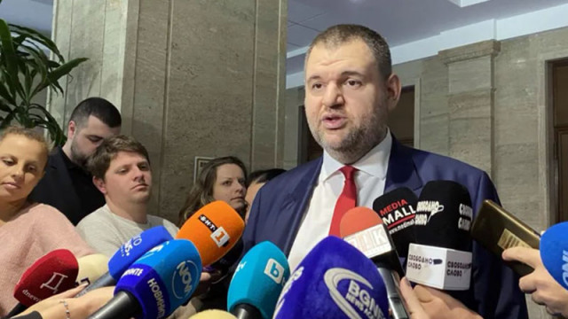 Пеевски: Недопустимо е служебният кабинет, подчинен на Сорос, да проиграва сигурността на България