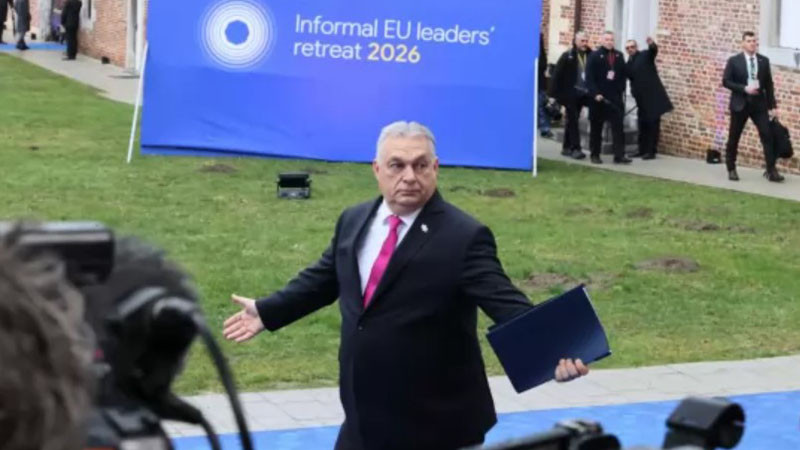 "Политико": ЕС финансира Украйна с двустранни заеми в очакване Орбан да загуби изборите в Унгария