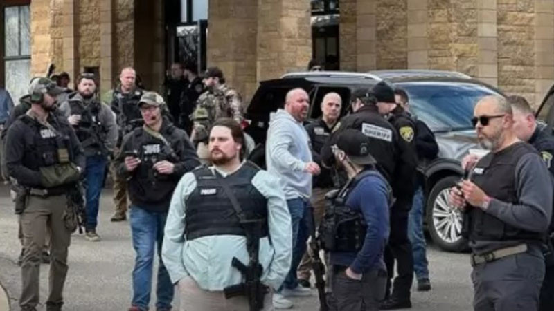 Стрелба в синагога в Мичиган, нападателят е ликвидиран