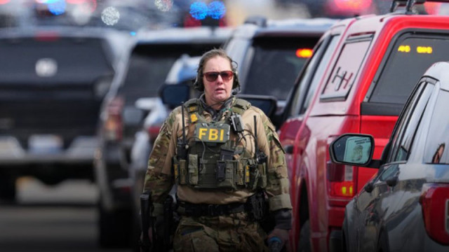 Ливанец с американски паспорт е мъжът врязал се с кола в синагогата в САЩ