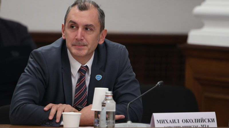 МЗ констатира забавяне при изграждането на базите за медицинските хеликоптери