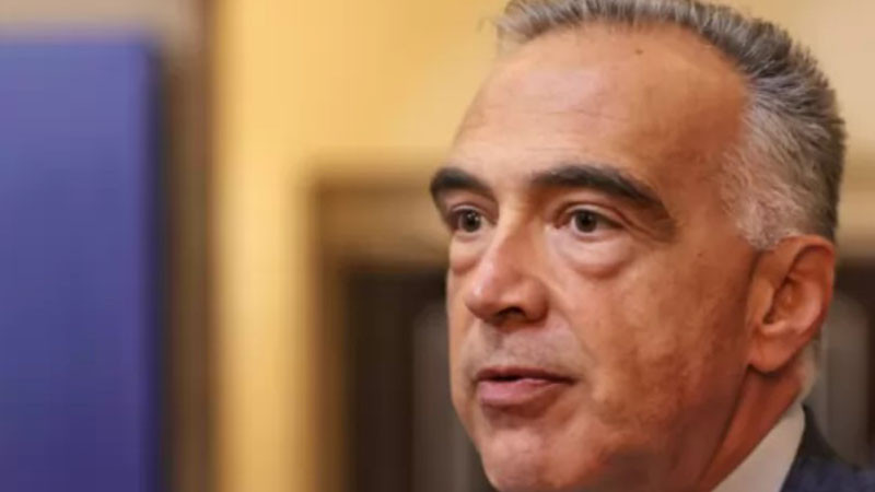 Антон Кутев: Или Радев ще обърне държавата, или ще изчегъртат него