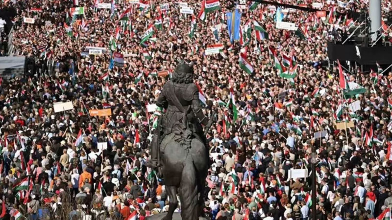 Орбан: Митингът на моите поддръжници е най-големият по рода си