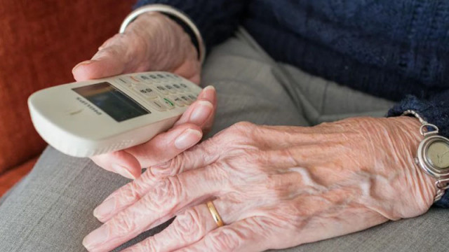 Семейство остави на пейка на Автогарата в Димитровград 52 000 лева и 2000 евро на мним полицай