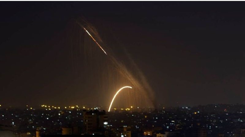 Заради ракетния обстрел: Болница в Йерусалим лекува десетки пациенти под земята