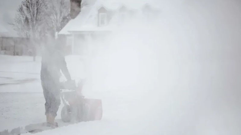Екстремно време в САЩ - силни ветрове, снежни бури и жеги