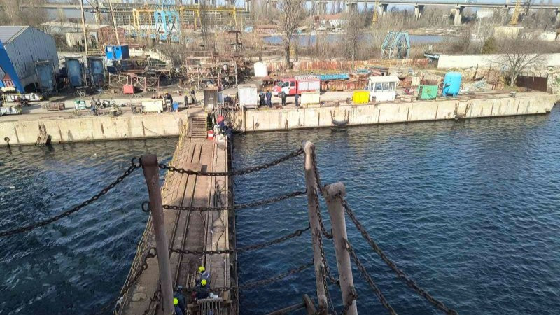 Изплува труп на мъж край ДОК-2 на КРЗ "Одесос" във Варна (ОБНОВЯВА СЕ) + ( СНИМКИ)