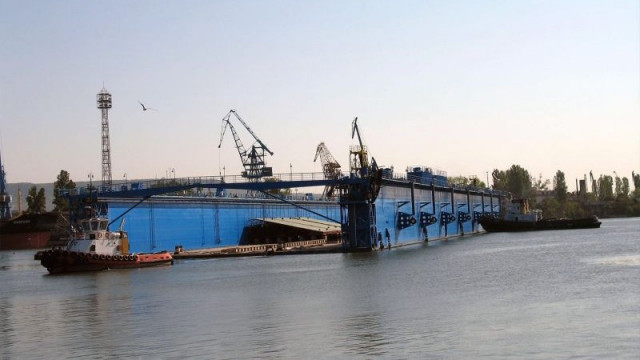 Изплува труп на мъж край ДОК-2 на КРЗ "Одесос" във Варна (ОБНОВЯВА СЕ)