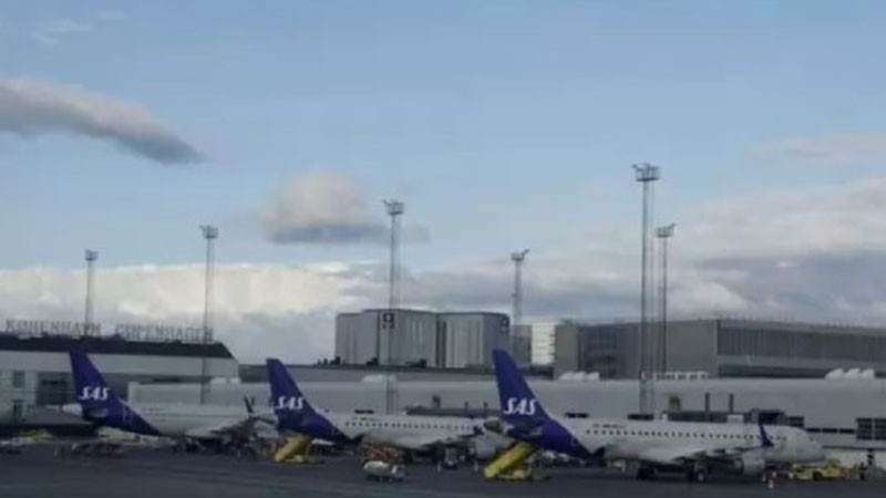 Криза! Скандинавският превозвач SAS отменя 1000 полета през април заради цените на горивата