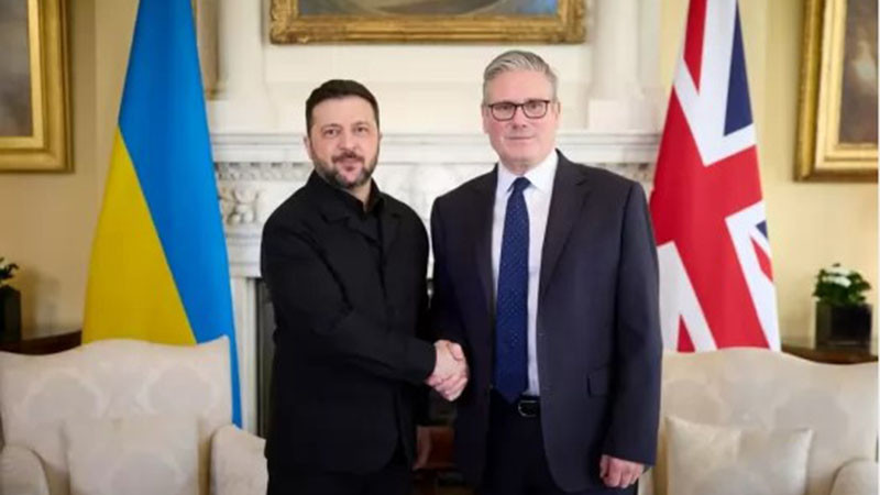 The Telegraph: Турнето на Зеленски "Не ме забравяйте" разкри паниката в Киев