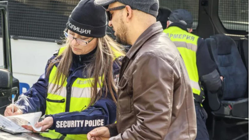 6 ареста и стотици проверки до този час при спецакцията в Старозагорско