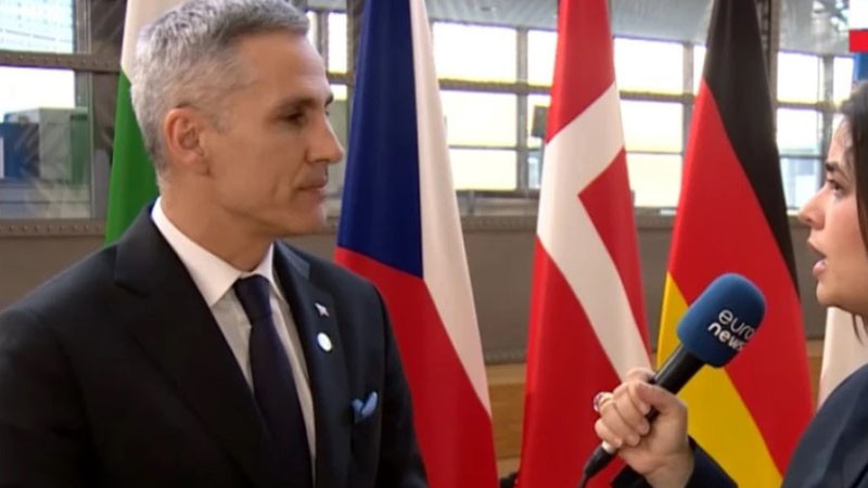 Андрей Гюров се отказа от участието на България в Съвета за мир