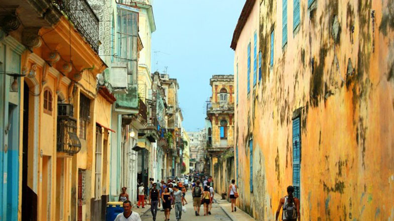 САЩ забраниха на Куба да получи руски нефт