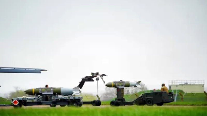 Великобритания разреши на САЩ да използват военните ѝ бази за атаки срещу Иран