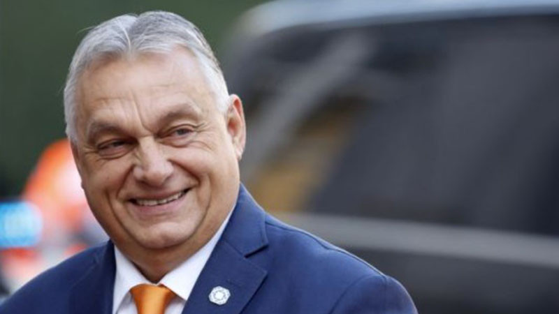 Politico недоволства, че "Острите критики на Брюксел героизират Орбан пред унгарците"