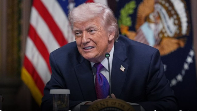 Лидерът на демократите Хаким Джефрис призова за "смяна на режима" в САЩ