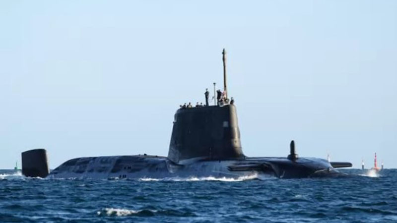 Великобритания изпрати атомна подводница в Арабско море, готова е да атакува Иран