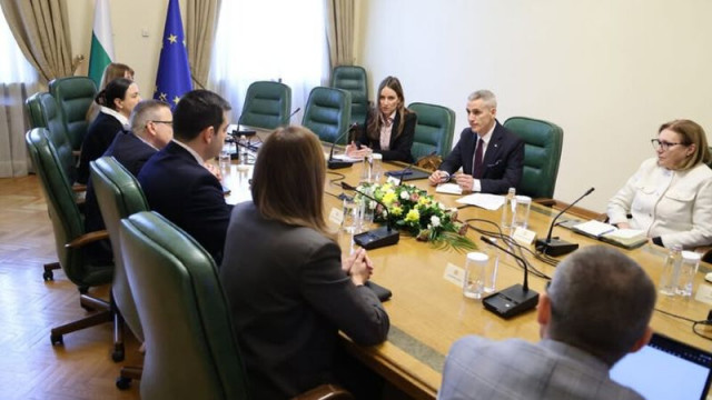 Андрей Гюров се срещна с представители на Сдружение за модерна търговия