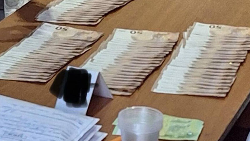 Тефтери с имена, както и 24 500 евро открити при акция срещу купения вот, във Вълчедръм