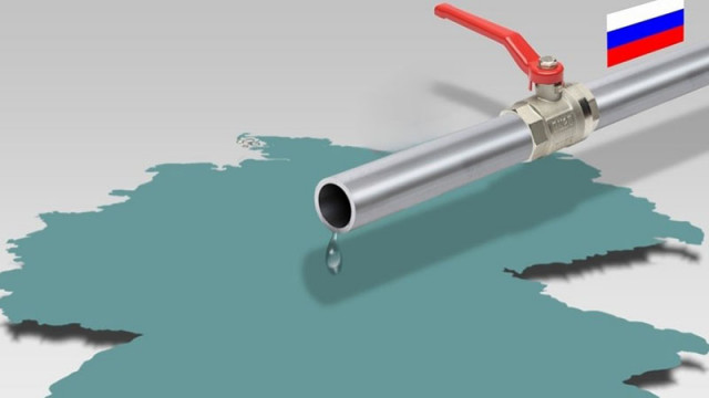 ЕК отлага пълната забрана за внос на руски петрол