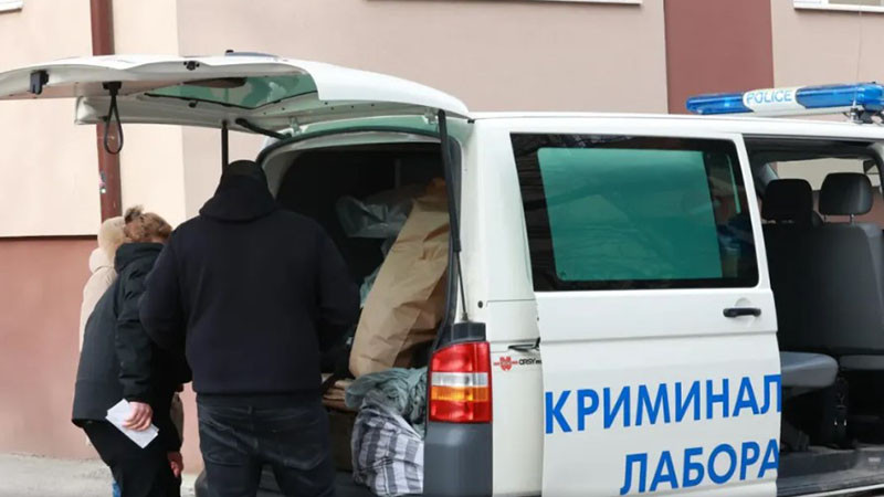 Мъж нахлу в жилището на бивша приятелка и уби баща и, който се опитал да го спре