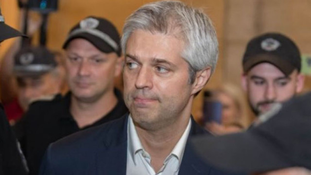 Благомир Коцев скочи на Радев: Да обясни на децата ми защо ме няма 5 месеца заради маркетингов враг