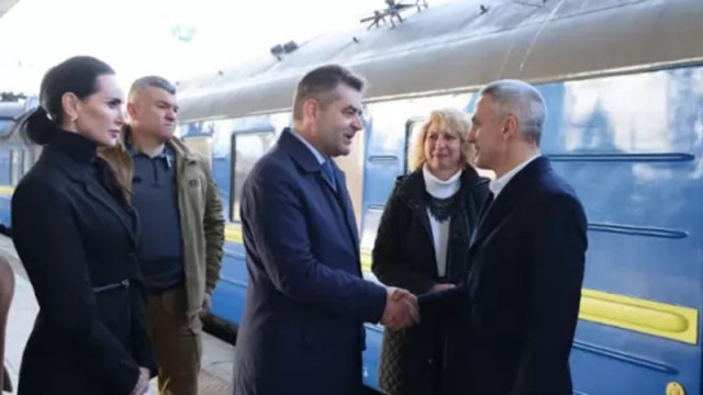 Гюров, Нейнски и министри на крака при Зеленски в Киев