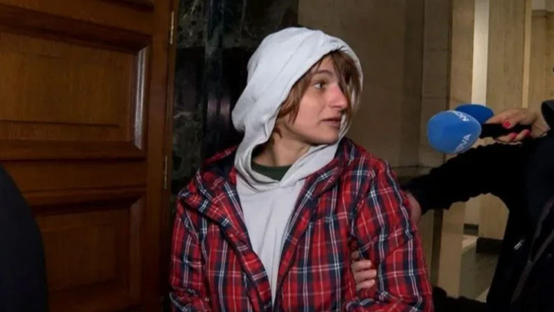 Прокуратурата иска настаняване в психиатрия на жената, наръгала четирима души в София