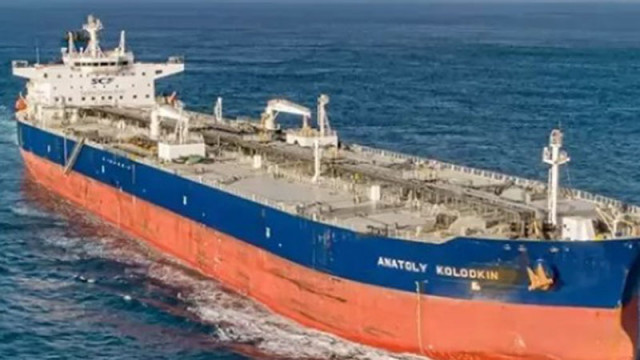 Тръмп: Няма проблем с руския петролен танкер в Куба