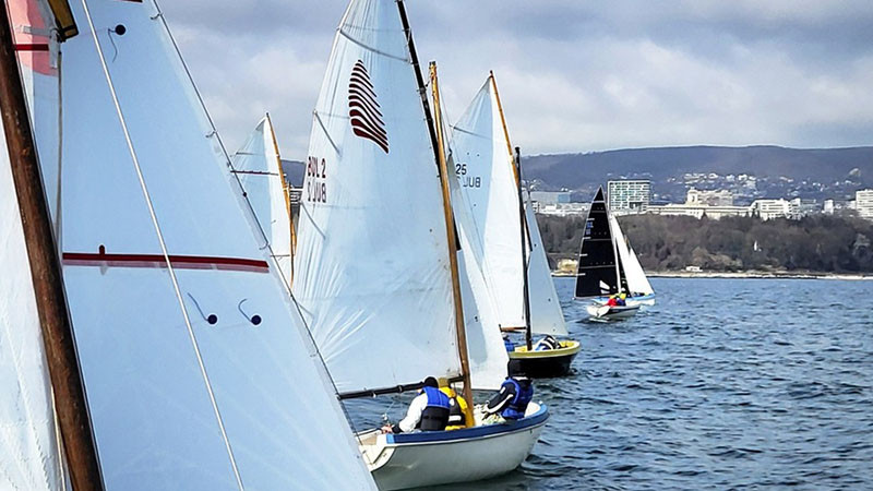 Девет екипажа премериха сили в кръг от Купа България по ветроходство в клас "Ял-6"
