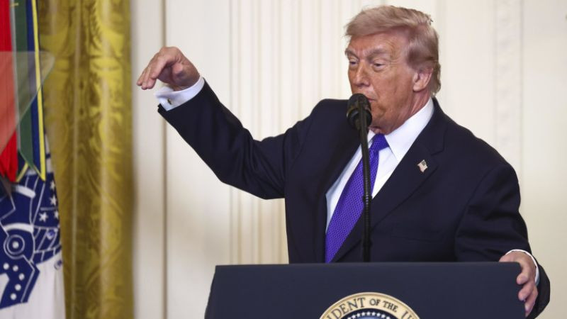 Тръмп пак предупреди Иран да отвори Ормузкия проток