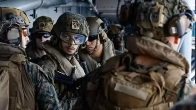 Хиляди военни от елитната 82 ра въздушно десантна дивизия на американската армия
