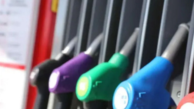 Полша сложи таван на цените на горивата