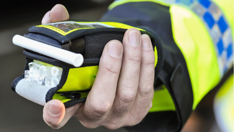 Заловиха шофьор с близо 6 промила на „Струма“, причинил ПТП и избягал