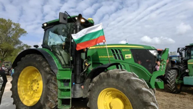 Заради кризата с горивата държавата изплаща по-рано помощите за фермерите