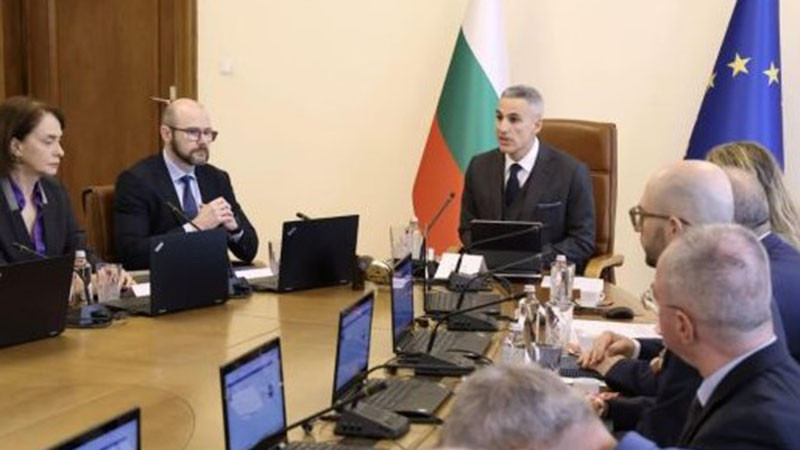 Кабинетът създаде кризисен щаб за наблюдение на цените във връзка с конфликта в Близкия изток