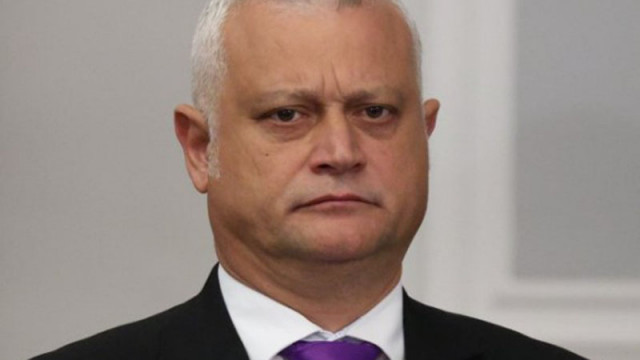 Купувнето на гласове вече става и от фризьорските салони, заяви МВР министарът