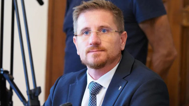 Връщането на лева е ключът към икономическия суверенитет, твърдят „Възраждане“