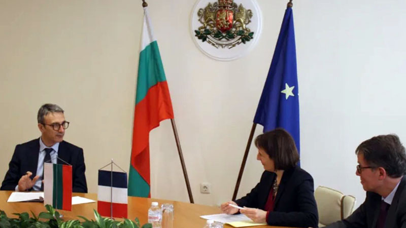 Трайков: Възможност за намаляване на цените във временната промяна в схемата за търговия с емисии