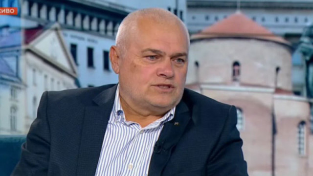 Валентин Радев: Служебният кабинет си прави PR акции, няма да има вълна заради Радев