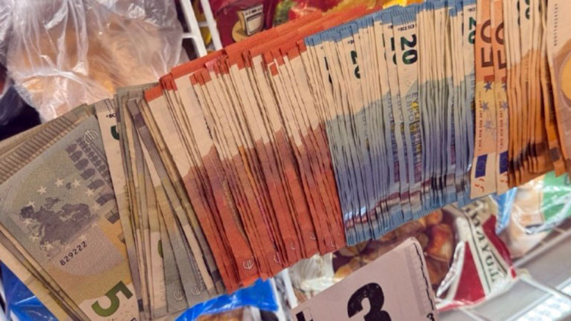 Задържаха мъж от Лом за купуване на гласове