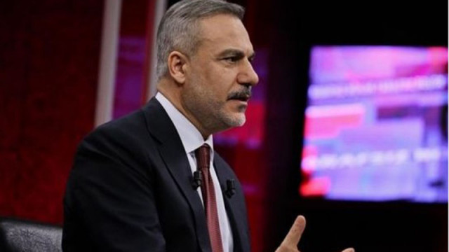 Турският външен министър се срещна със сирийския президент и Зеленски в Дамаск