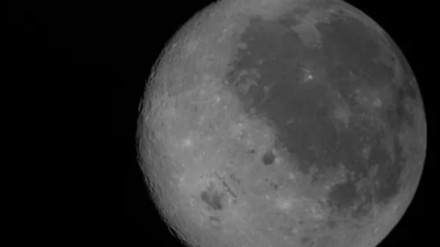 НАСА публикува снимка от обратната страна на Луната