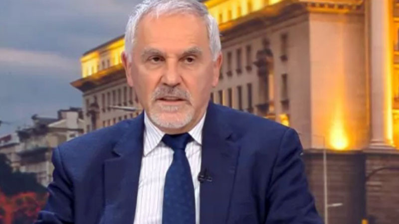 Любомир Кючуков: Силовото отваряне на Ормузкия проток изглежда трудно осъществимо